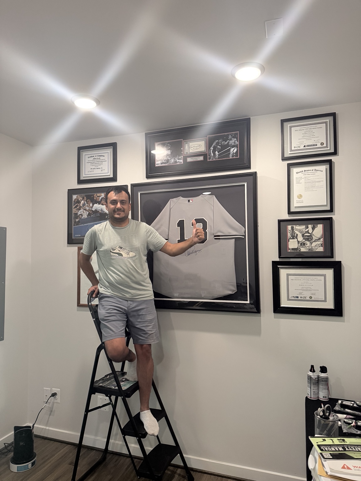 Picture and wall decor installation